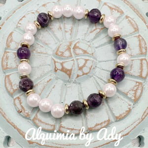 Pearls and amethyst beaded bohemian bracelet/February birthstone bracelet